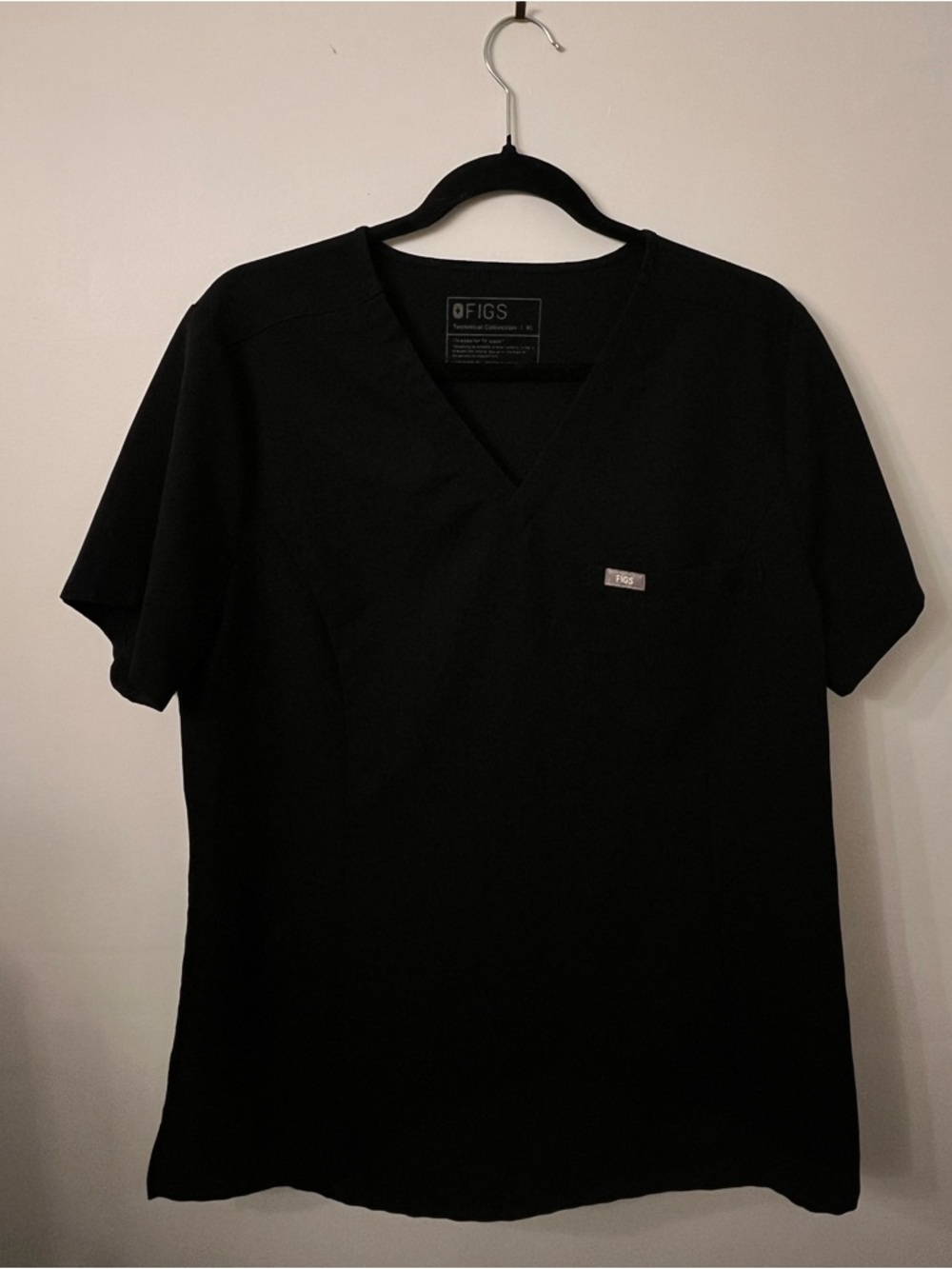 FIGS Women’s Scrub Top Catarina Black XL
